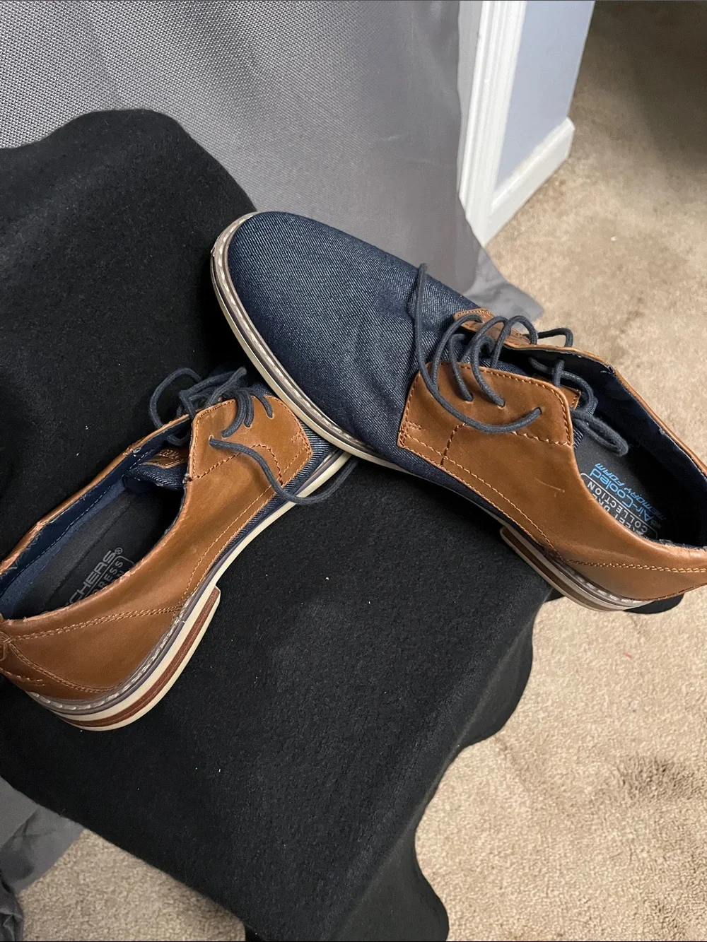 Skechers Navy and Brown Two-Tone Lace-Up Derby Shoes